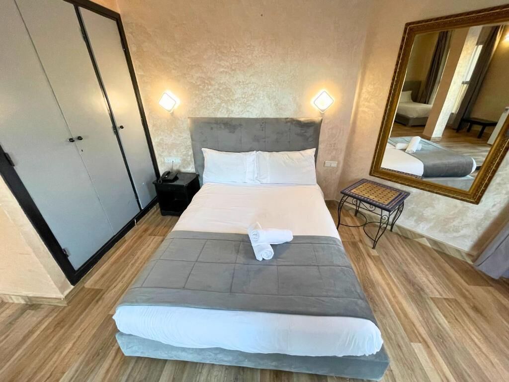 Deluxe Double Room, Private Bathroom, City View | Desk, laptop workspace, free WiFi