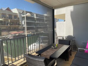 Uklassifisert bilde, 2 av 9, knapp