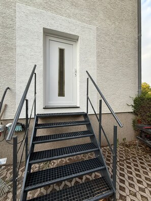 Imagen sin descripción, 4 de 7, botón