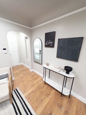 Unclassified image, 5 of 19, button