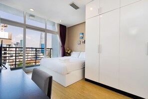 Deluxe Apartment, 2 Bedrooms, City View - The ONE Premier Residence (One)