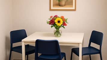 Comfort Condo, Non Smoking, Kitchen