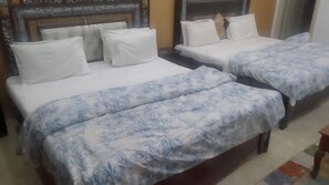 Habitación familiar | Escritorio, espacio para trabajar con un portátil, wifi gratis