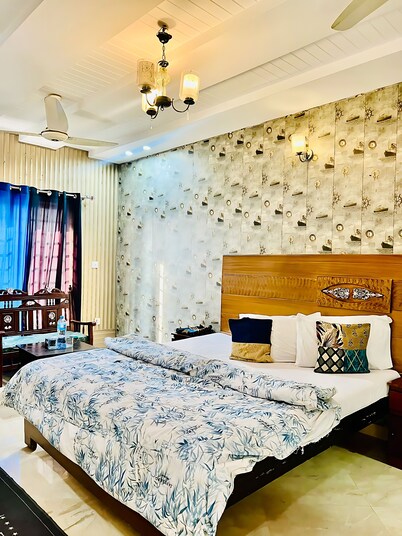 Hotel Marvi Multan