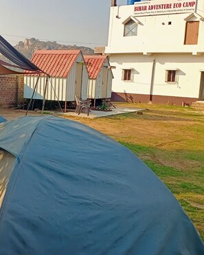 Unclassified image, 5 of 32, button