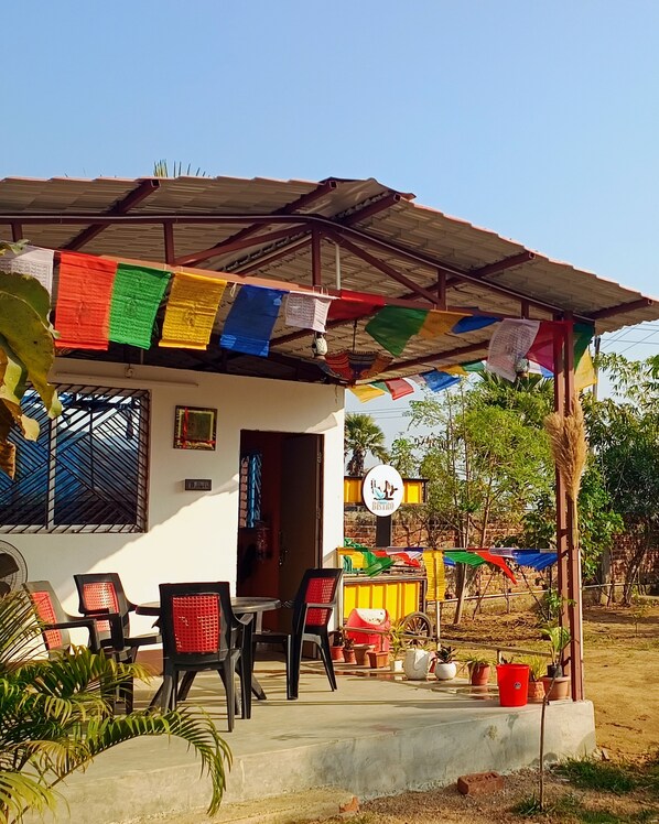 Nhà gỗ có tầm nhìn toàn cảnh, phòng tắm dùng chung, quang cảnh núi | Khu ẩm thực ngoài trời