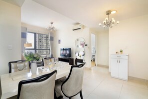 Deluxe Apartment, 1 Bedroom, City View | In-room dining - MASTERI Premier Residence (Thao Dien)