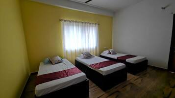 Free WiFi, bed sheets