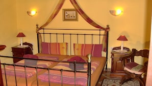 Unclassified image, 4 of 34, button - English-Style Apartment only for Adults (Icod de los Vinos, Tenerife)