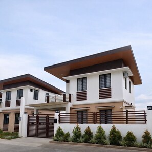 Luokittelematon kuva, 5 kautta 7, painike