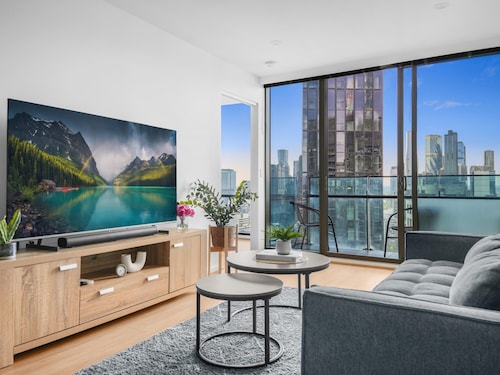 Stunning 2-bed Apartment With City Views