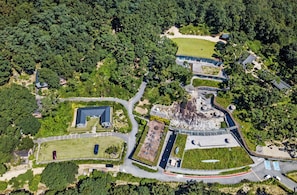 Unclassified image, 5 of 7, button - L'art de la vie Art & Resorts (Icheon)