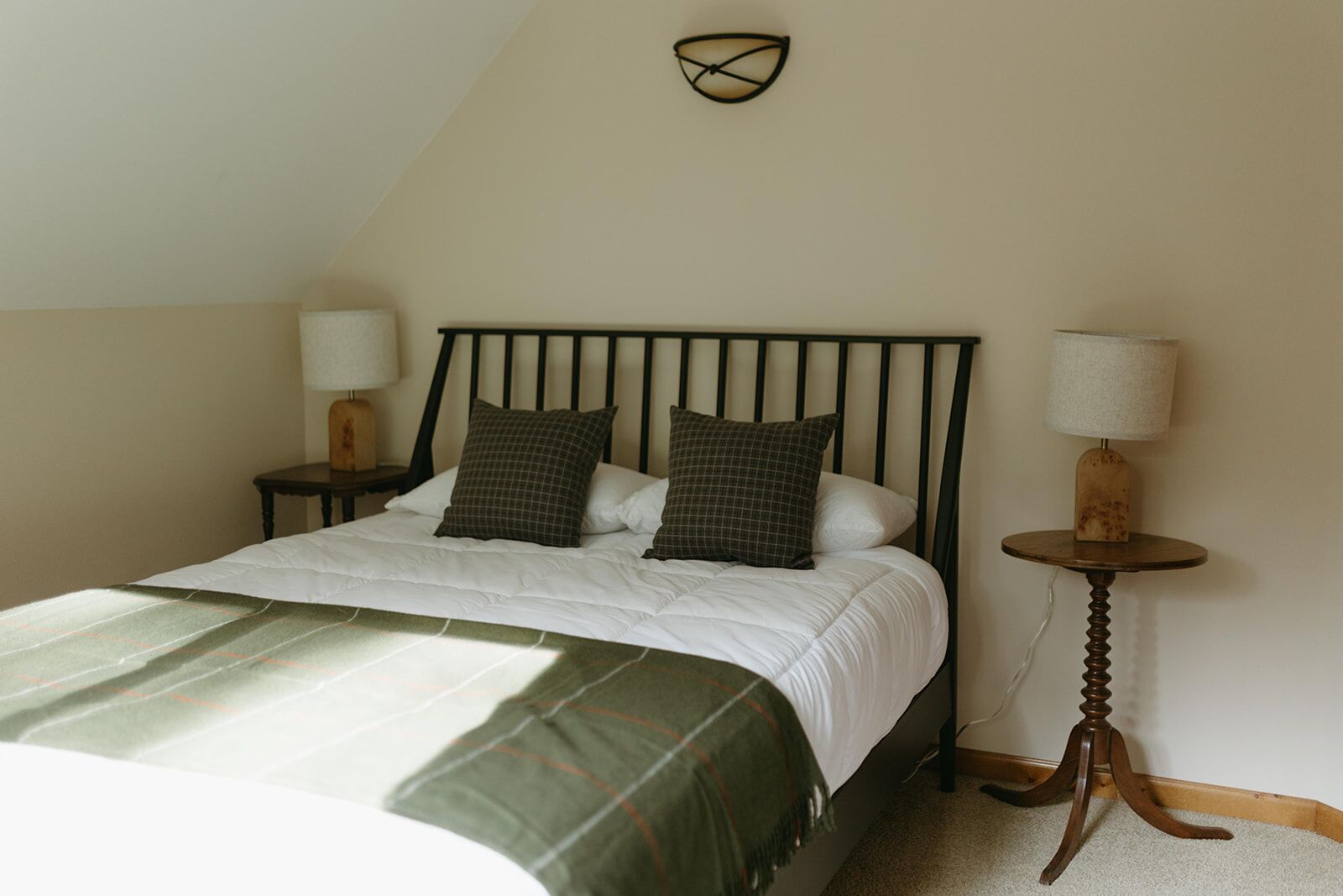 6 bedrooms, iron/ironing board, travel cot, free WiFi