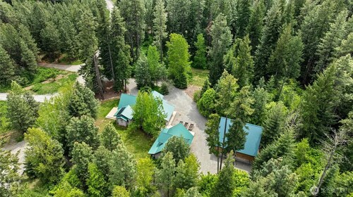 Sierra Lodge - 3 Acres, Hot Tub, Sauna, Theater