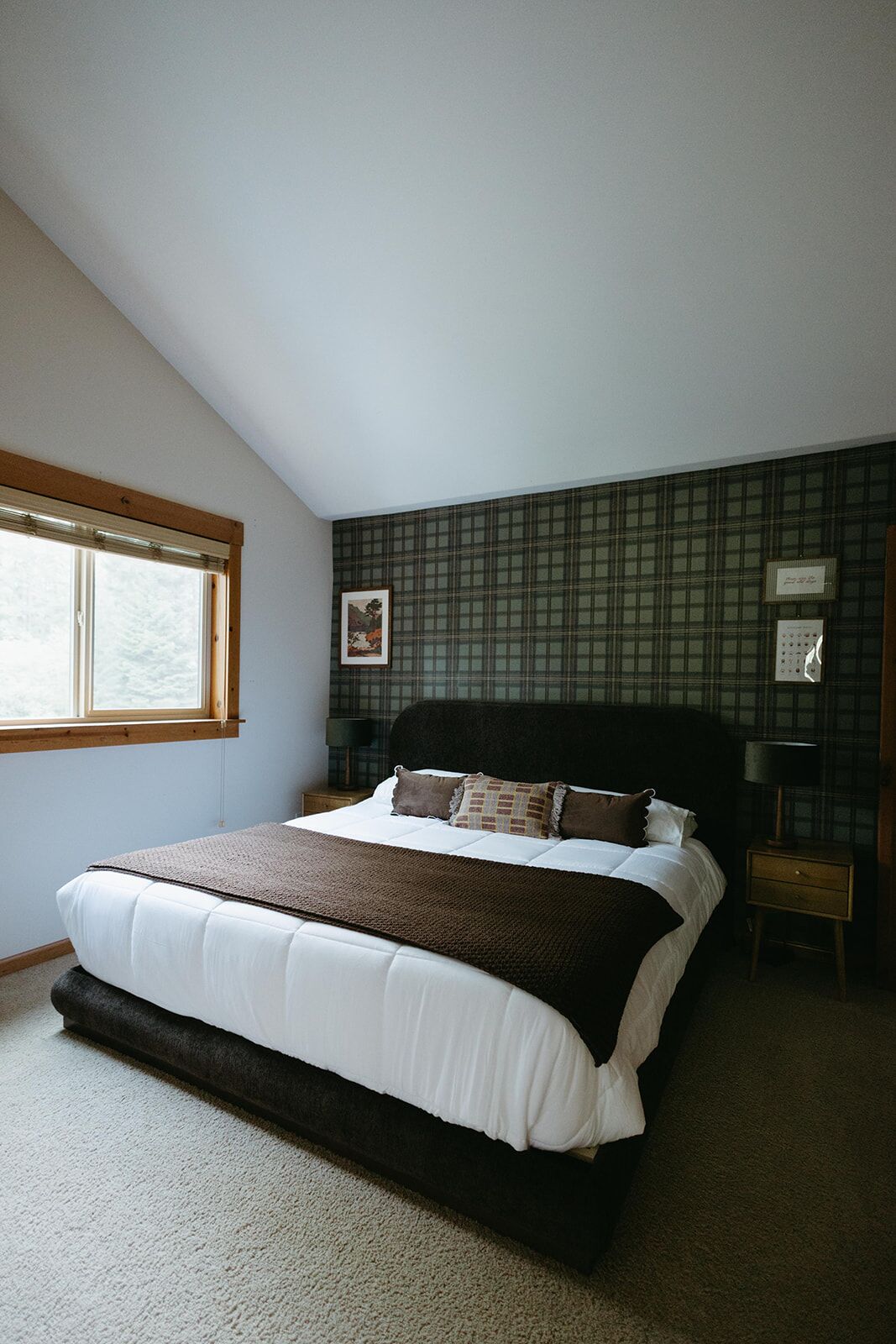 6 bedrooms, iron/ironing board, travel cot, free WiFi