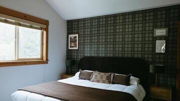6 bedrooms, iron/ironing board, travel cot, free WiFi