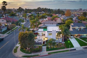 Exterior - Sleek Designer Home + Courtyard + Walk to Beach + Dining | Seal Beach Escape (Seal Beach)