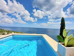 Pool - Villa am Meer mit exklusivem Pool by Interhome (Marina Serra)