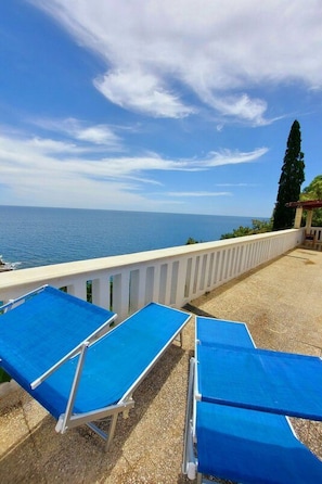 House - Villa am Meer mit exklusivem Pool by Interhome (Marina Serra)