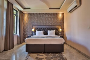 Business-Zweibettzimmer | Hochwertige Bettwaren, Minibar, Zimmersafe, Schreibtisch