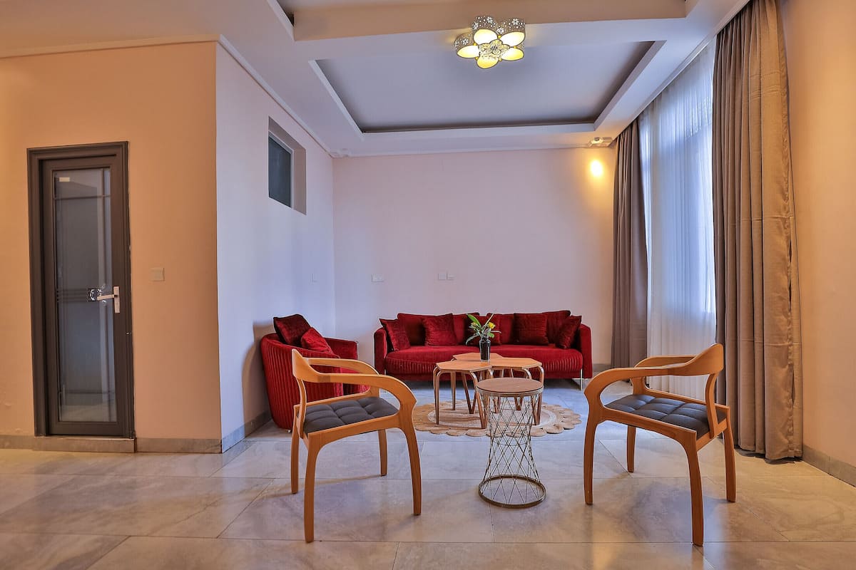 Suite studio Affaires | Coffre-fort, fer et planche Ă repasser, accĂšs au Wi-Fi (inclus)