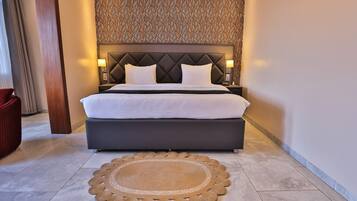 Deluxe Twin Room, City View | In-room safe, iron/ironing board, free WiFi