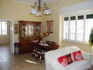 Living area - Villa Le soleil, nur 50 Meter vom Strand entfernt by Interhome (Marina di Mancaversa)