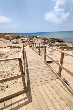 Beach - Villa Le soleil, nur 50 Meter vom Strand entfernt by Interhome (Marina di Mancaversa)