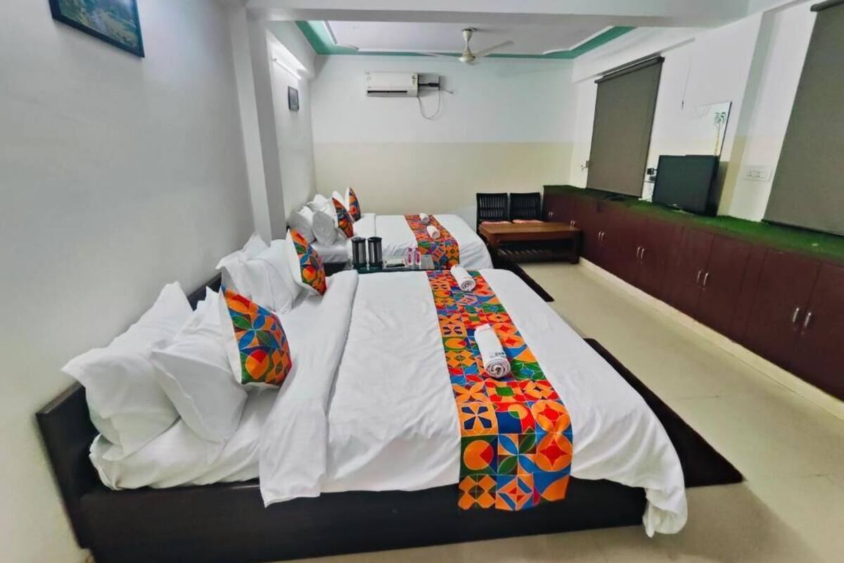 Family Room, City View | Desk, soundproofing, free WiFi