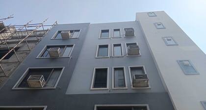 Townhouse Dharuhera Bus Terminal