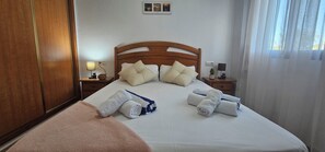 2 bedrooms, iron/ironing board, Internet, bed sheets - Playa Marina, 4 min to the sea (Dehesa de Campoamor)