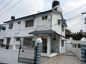 Exterior - 
Peaceful Nature Scenic Views & Private Stay Charming Romantic Private Cottage (Ooty)
