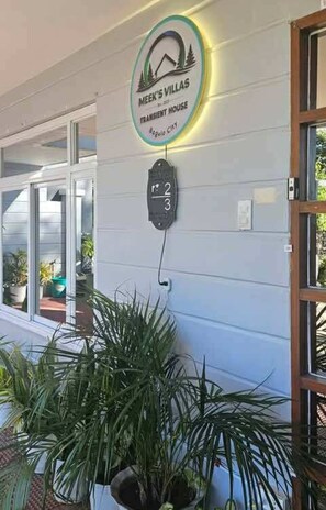 Perincian bahagian luar