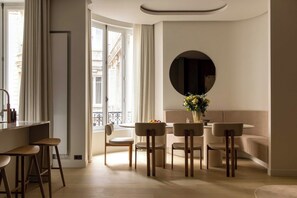 Dining - Luxury flat -2BR/6P- Madeleine/Saint Honore (Paris)
