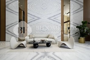 Nicht klassifiziertes Bild, 3 von 12, Schaltfläche