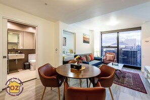 Ảnh chưa phân loại, 2 trong số 48 ảnh, nút