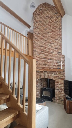 Interior - Bridge House – Modern Comfort in Historic Stone (Scarborough)