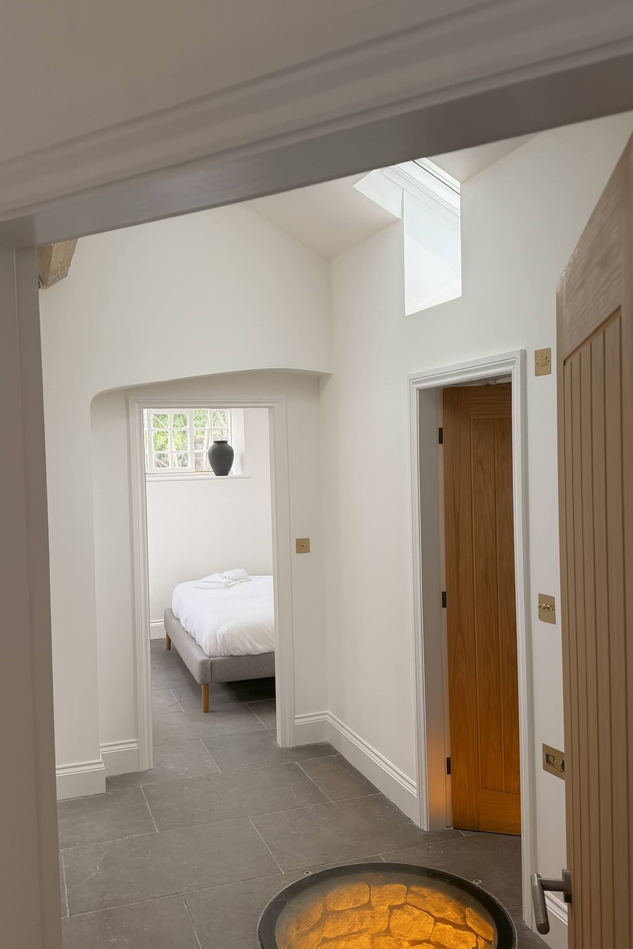 5 bedrooms, internet, bed sheets