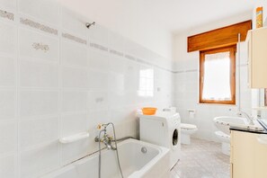 Bidet