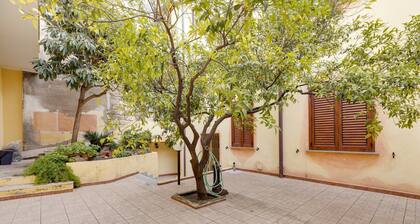 Sea view apartment in the historic center