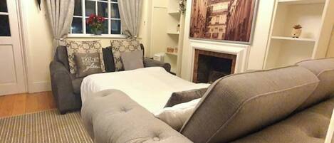 2 habitaciones, tabla de planchar con plancha, wifi y ropa de cama