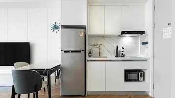 Apartment, Pool View | Private kitchen | Espresso maker, fridge, microwave, stovetop