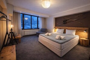 5 bedrooms, Internet, bed sheets