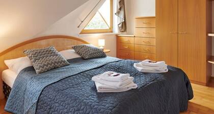 DAS BURGENNEST by Interhome