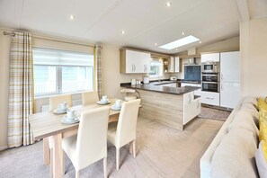 Fridge, microwave, oven, electric kettle - Host & Stay | The Water Hole Lodge (Pocklington)