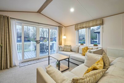 Host & Stay | Honey Bee Lodge