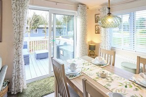 Dining - Host & Stay | Take Time Out (Pocklington)