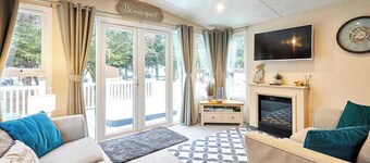 Host & Stay | Springwood Lodge