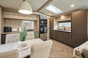 Fridge, microwave, oven, electric kettle - Host & Stay | The Kestrel Lodge (Pocklington)