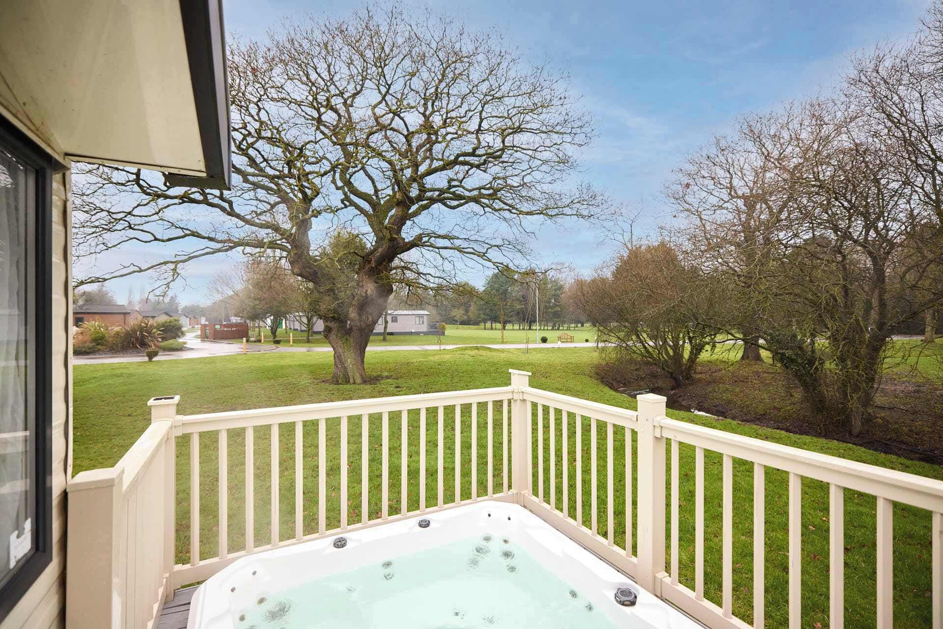 The Major Oak Lodge, Pocklington - Host & Stay
